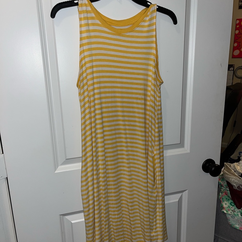 Yellow dress